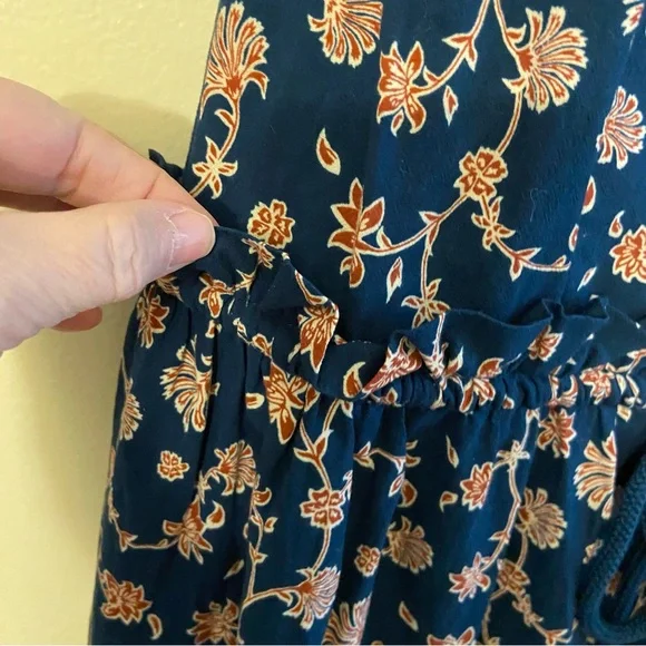 NWT Future Collective Women's Blue Floral Dress 1X - Picture 4 of 10